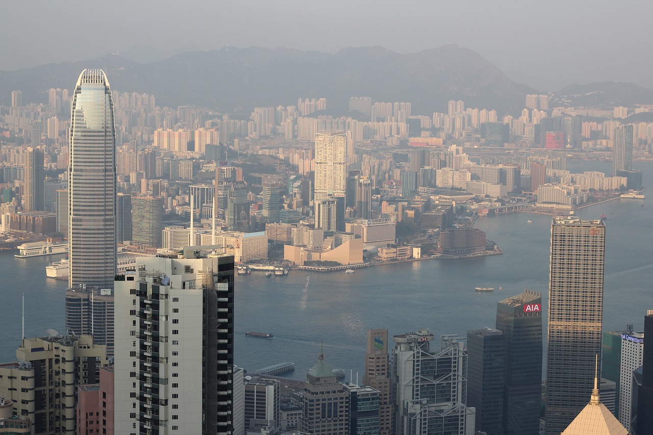 香港最新快讯，繁荣都市脉搏与全球视野的融合。
